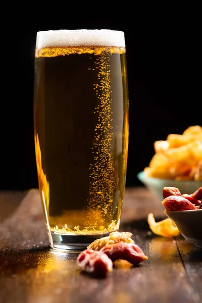 Bière, snack, chips — Photo