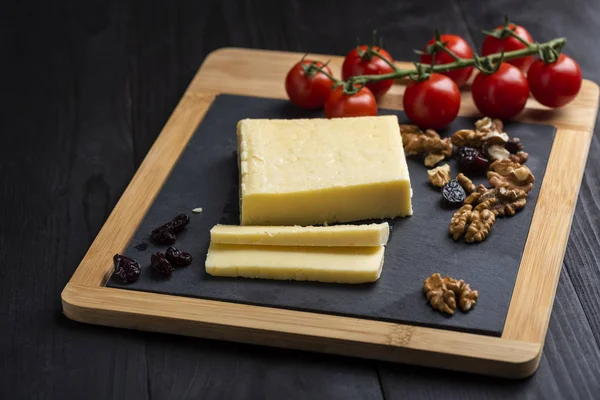 Placa de queijo - queijo cheddar — Fotografia de Stock