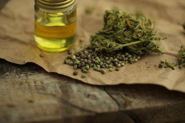 Óleo Cannabis Cbd Cânhamo Uma Mesa — Fotografia de Stock