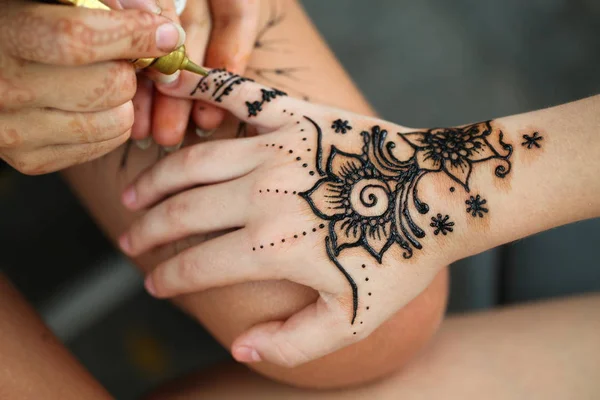 Henna Tekening Hand Mehendi — Stockfoto