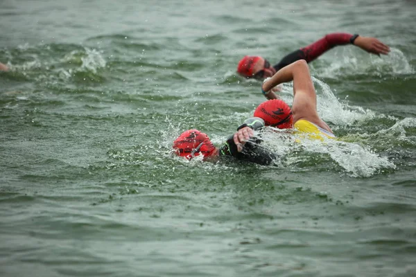 Belarus Minsk Julho 2018 Atletas Participantes Competições Natação Minsk Triathlon — Fotografia de Stock