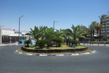 İsrail, Eilat, Haziran 2018. Eilat gün kentsel mimari sokak şehir beldesi.