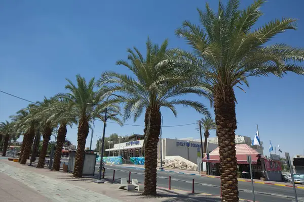İsrail, Eilat, Haziran 2018. Eilat gün kentsel mimari sokak şehir beldesi.
