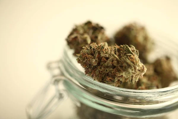 Cannabis Medicinal Marijuana Frasco Vidro — Fotografia de Stock