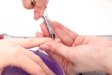 kadın tırnak manikür işleme 