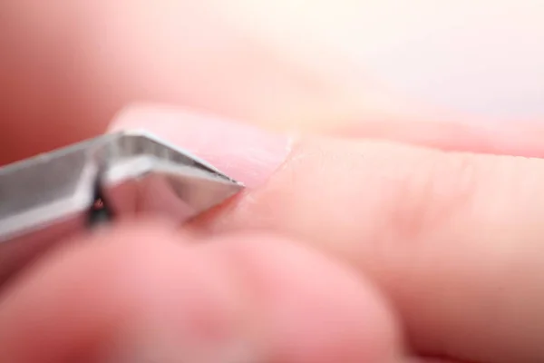 Lavorazione Manicure Unghie Femminile — Foto Stock