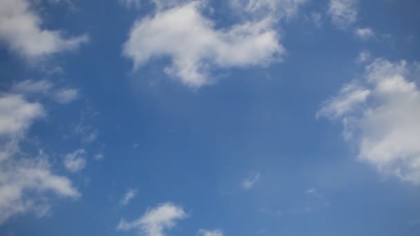 Blauer Himmel Hintergrund Mit Wolken — Stockvideo