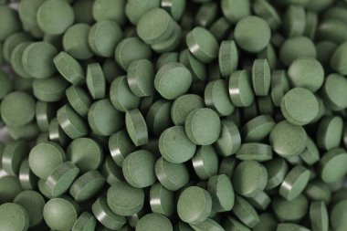 yeşil spirulina chlorella organik detoks tabletleri