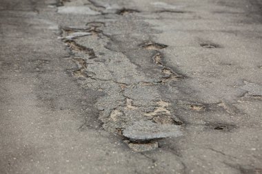 Çatlama asfalt yol sokak şehir