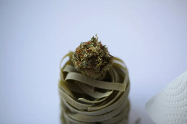 Cannabis Secca Marijuana Medica Pasta — Foto Stock