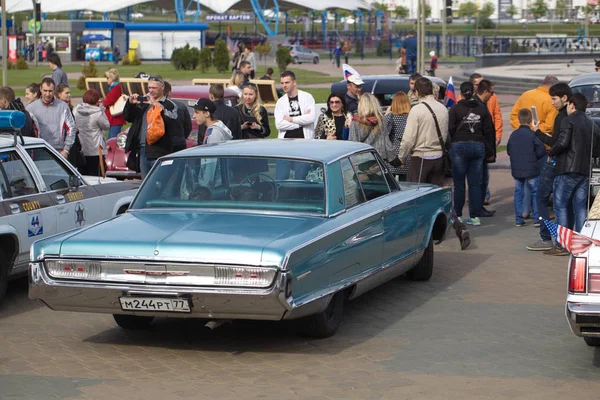 Bielorrusia Abril 2014 Festival Internacional Retro Auto Minsk Volante Viejo — Foto de Stock