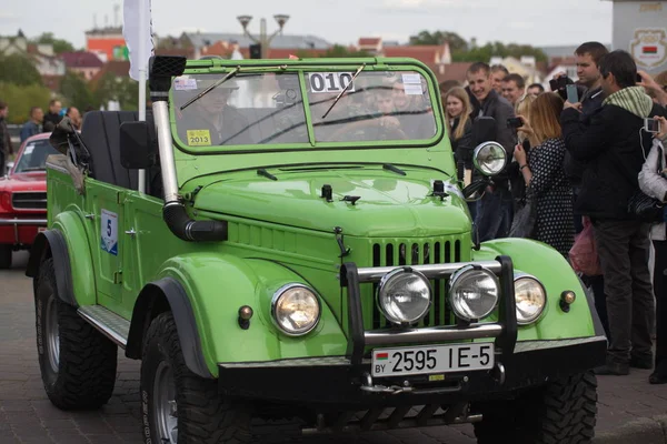Bielorrusia Abril 2014 Festival Internacional Retro Auto Minsk Volante Viejo —  Fotos de Stock