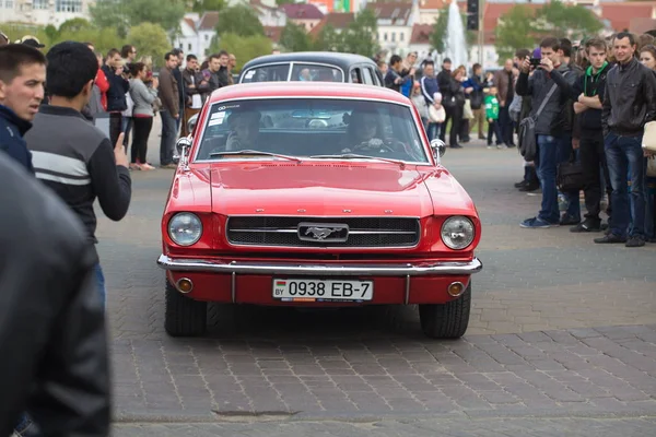 Bielorrusia Abril 2014 Festival Internacional Retro Auto Minsk Volante Viejo — Foto de Stock