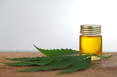 Tıbbi marihuana esrar cbd yağı
