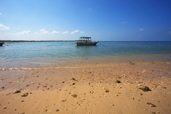 Sri Lanka, Colombo, 2014 marca. Plaża Resort tropikalny — Zdjęcie stockowe