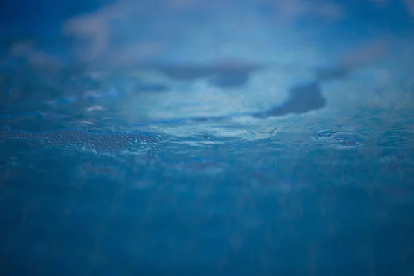 Bubliny Proudu Vody Modrém Bazénu Filtr Funguje — Stock fotografie
