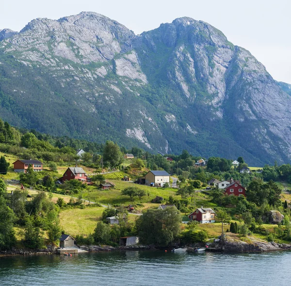 Blick Auf Die Gemeinde Jondal Und Den Hardangerfjord Norwegen Sommerlandschaft — Stockfoto