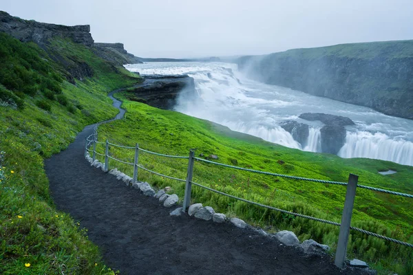 Cachoeira Gullfoss Desfiladeiro Das Montanhas Atracção Turística Islândia Beleza Natureza — Fotografia de Stock