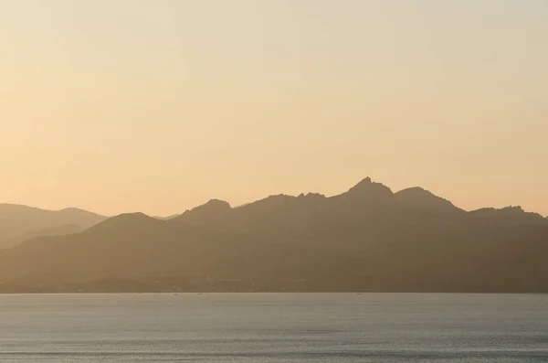 Seascape Panoramic View Mountains Sunset Yellow Colors Natural Background Placing — Stock Photo, Image