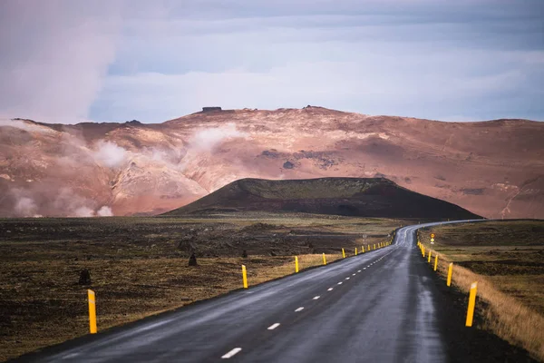 Weg Highway Ijsland Geothermische Vallei Van Hverir Buurt Van Namafjall — Stockfoto