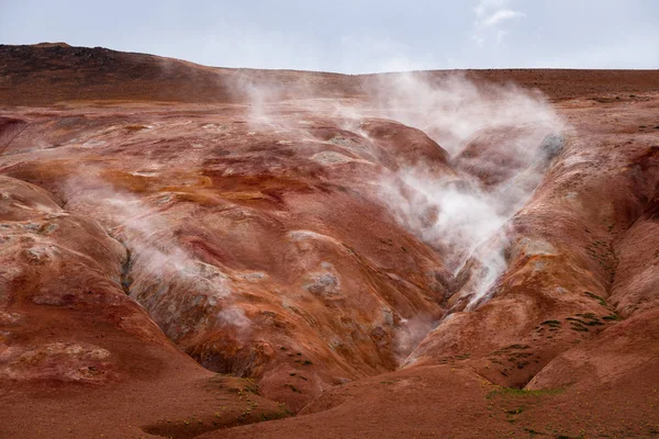 地熱地域 Leirhnjukur Krafla アイスランド 自然の魅力 地熱谷で蒸発 — ストック写真