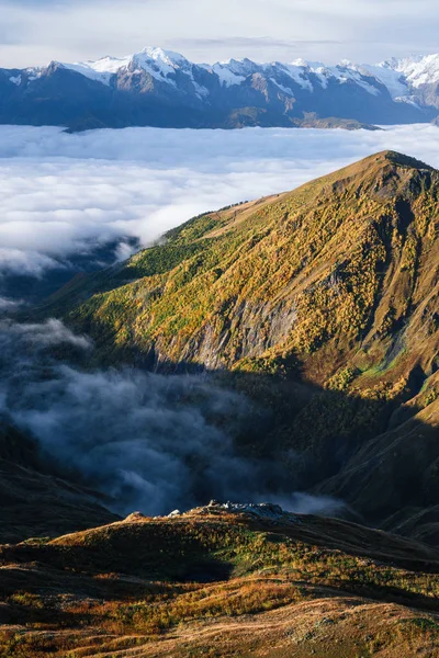 Sonbahar Svaneti Dağlarında Svanlar Ridge Görünümünü Koruldi Göller Gürcistan Yakınındaki — Stok fotoğraf