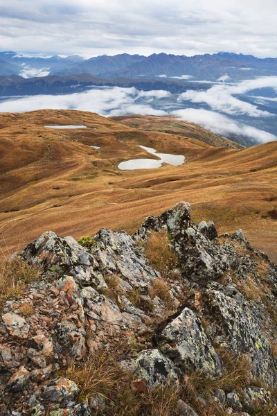 Montanhas Cáucaso Koruldi Lago Svaneti Geórgia Dia Outono Nublado — Fotografia de Stock