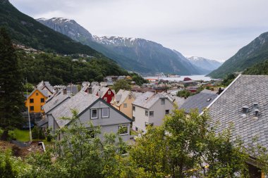 Norveç, Odda. Norveç evlerin tipik mimari