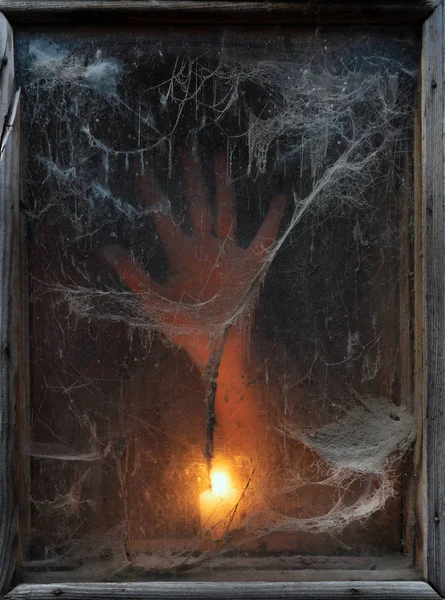 Φάντασμα στο σκοτάδι με έναν τρομακτικό ιστό — Φωτογραφία Αρχείου