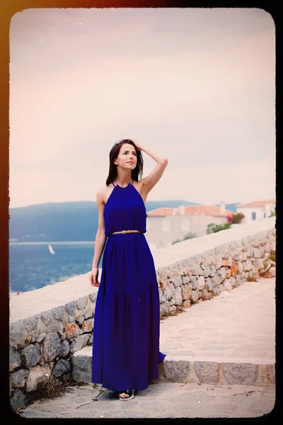 Portrait Beautiful Young Woman Walking Stone Stairs Greece Image Made — Stock Photo, Image