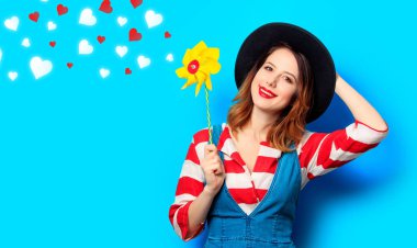 fırıldak yürekleri ile sürpriz kadın