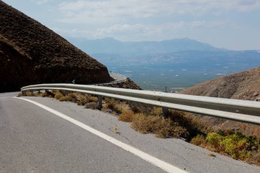 Kandiye dağlarda kırsal yol