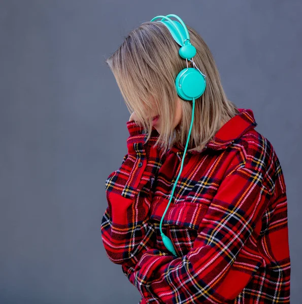 Young Blond Girl Headphones Outdoor — Stock Photo, Image