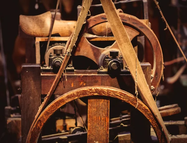 Produção de um entupimento tradicional holandês em uma oficina . — Fotografia de Stock