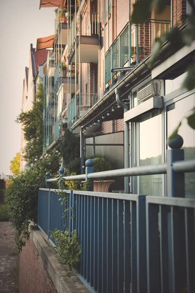 Modern buildings with balcony in central Bremen — Stock Photo, Image