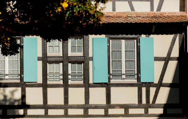Stary dom w Strasburg, Francja — Zdjęcie stockowe