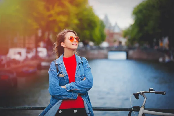 Amsterdam, güneş gözlüğü sonbahar sezonu cin — Stok fotoğraf