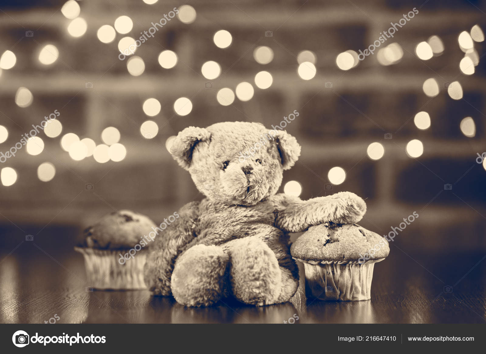 Real Homemade Classic Cupcakes Teddy Bear Fairy Lights Gift Box Real Homemade Classic Cupcakes Teddy Bear Fairy Lights Gift Box