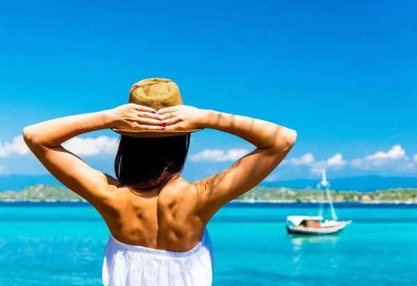 Mujer joven en Grecia — Foto de Stock