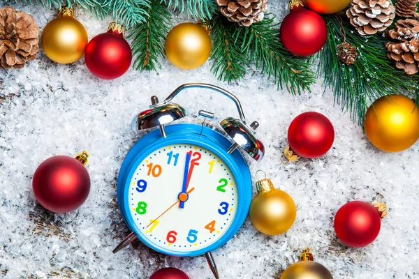 Alarm Clock Pine Branch Christmas Baubles Snow — Stock Photo, Image