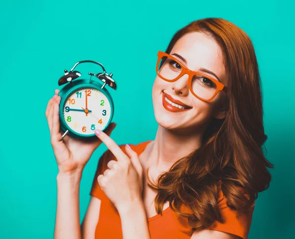 Redhead Girl Alarm Clock Blue Background — Stock Photo, Image