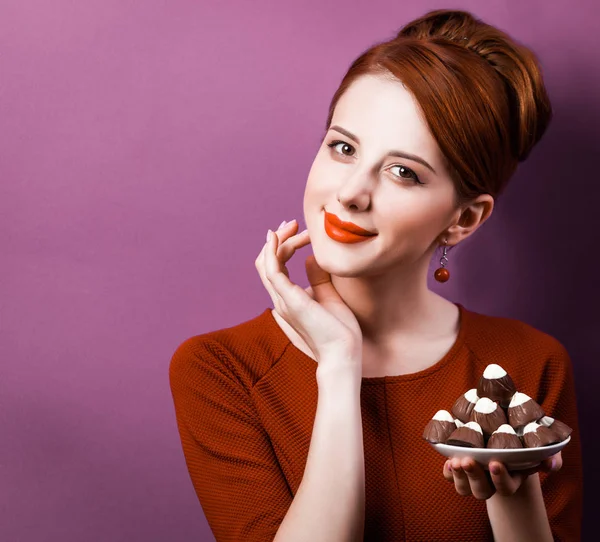 Redhead Woman Candy Violet Background — Stock Photo, Image