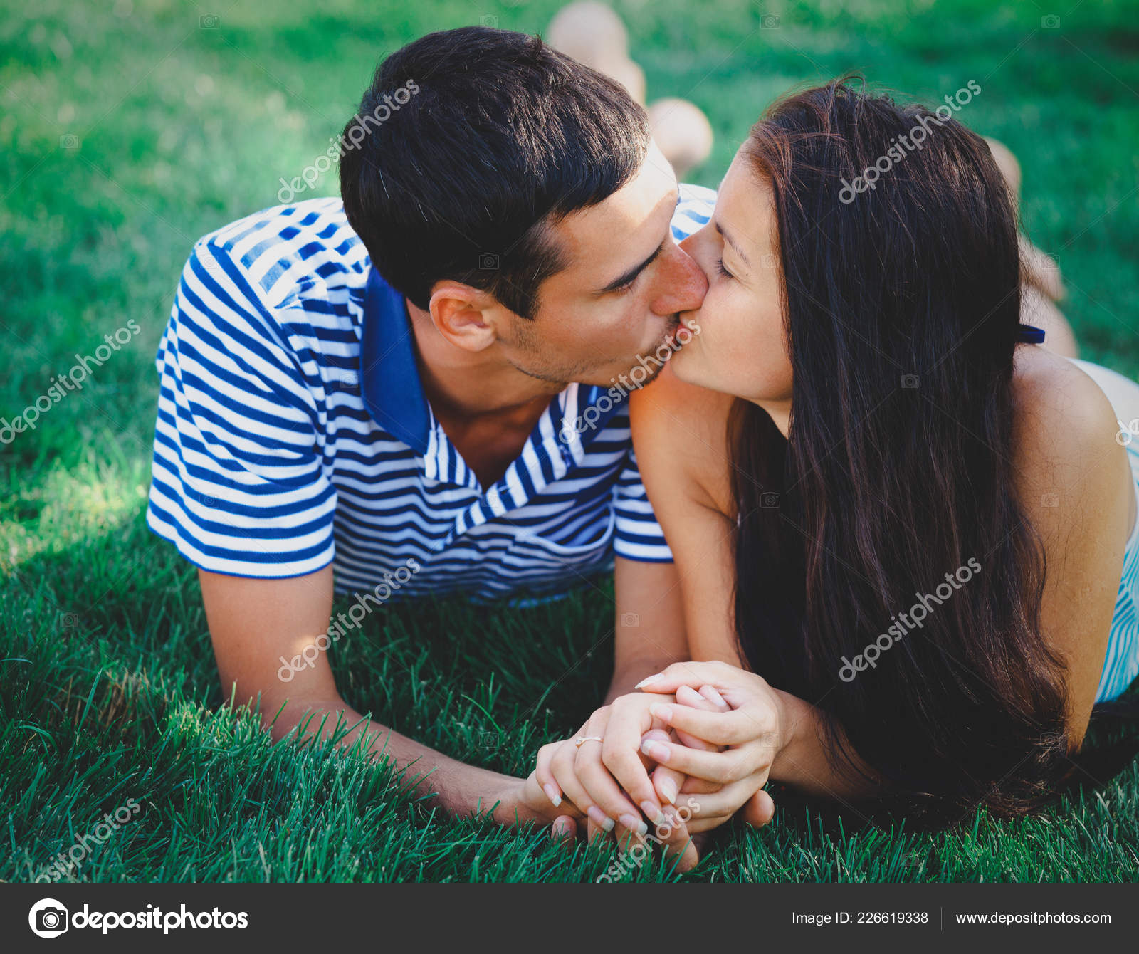 1600px x 1340px - kissing teen young - Old Men French Kissing & Making out ...