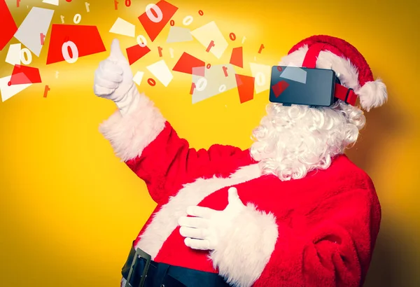 Zábavné Santa Claus mají radost s Vr brýle — Stock fotografie