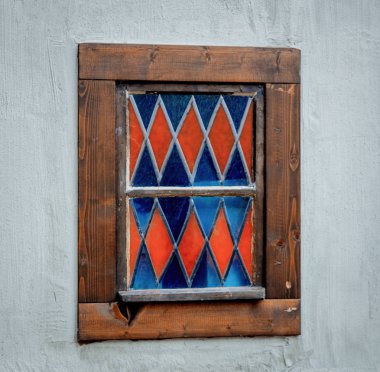 rhombus vitray ile ahşap pencere