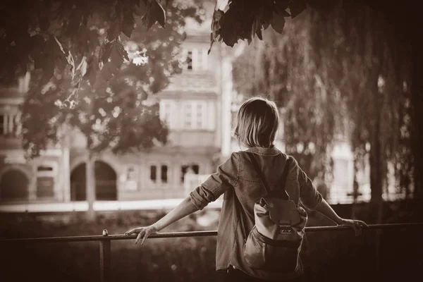 Young girl in jeans jacket on streets of Strasbourg — Stock Photo, Image