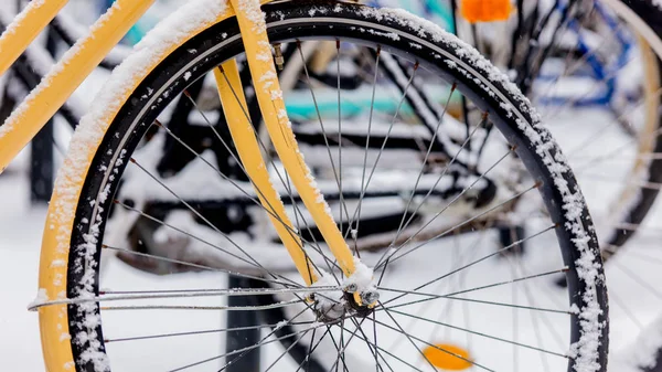 Hermosa Bicicleta Estilo Nieve Después Las Altas Nevadas Europa —  Fotos de Stock