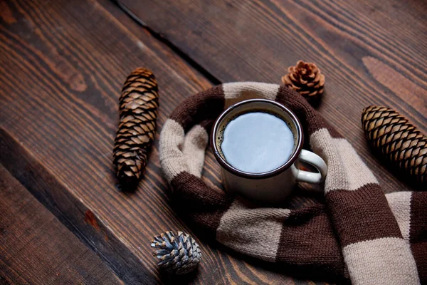 Tasse Café Écharpe Sur Table Bois — Photo