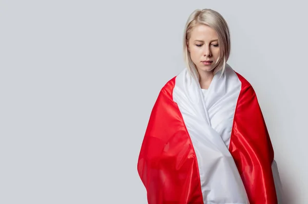 Mujer Con Bandera Nacional Bielorrusia Sobre Fondo Blanco — Foto de Stock