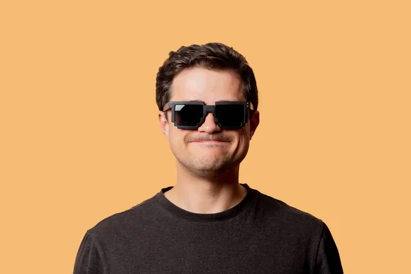 Man Style Sunglasses Yellow Background — Stock Photo, Image